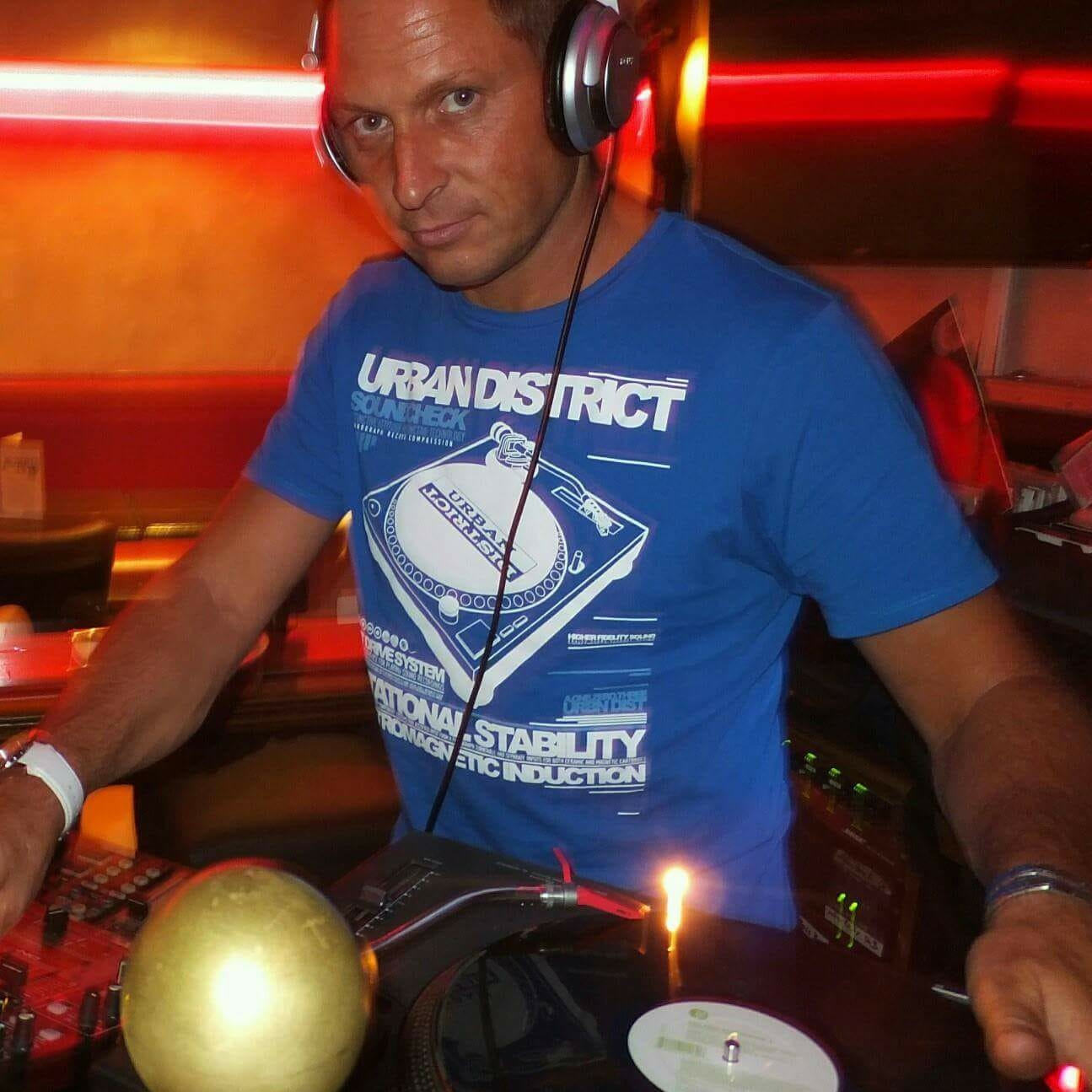 mittendrin mit Deacon Frost Jr