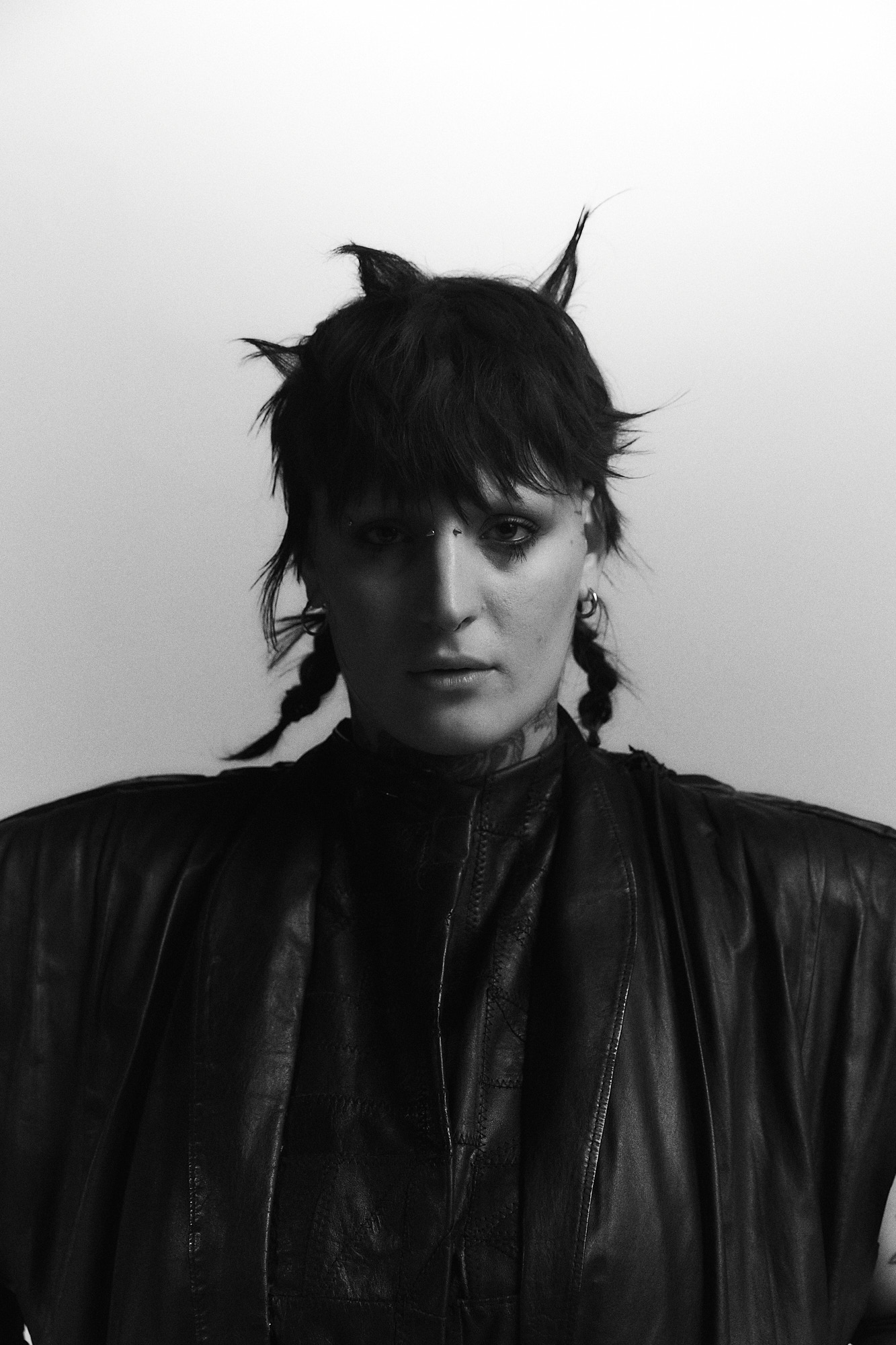 DEXIIIRE invites Valentina Spirito at Cube, Tokyo
