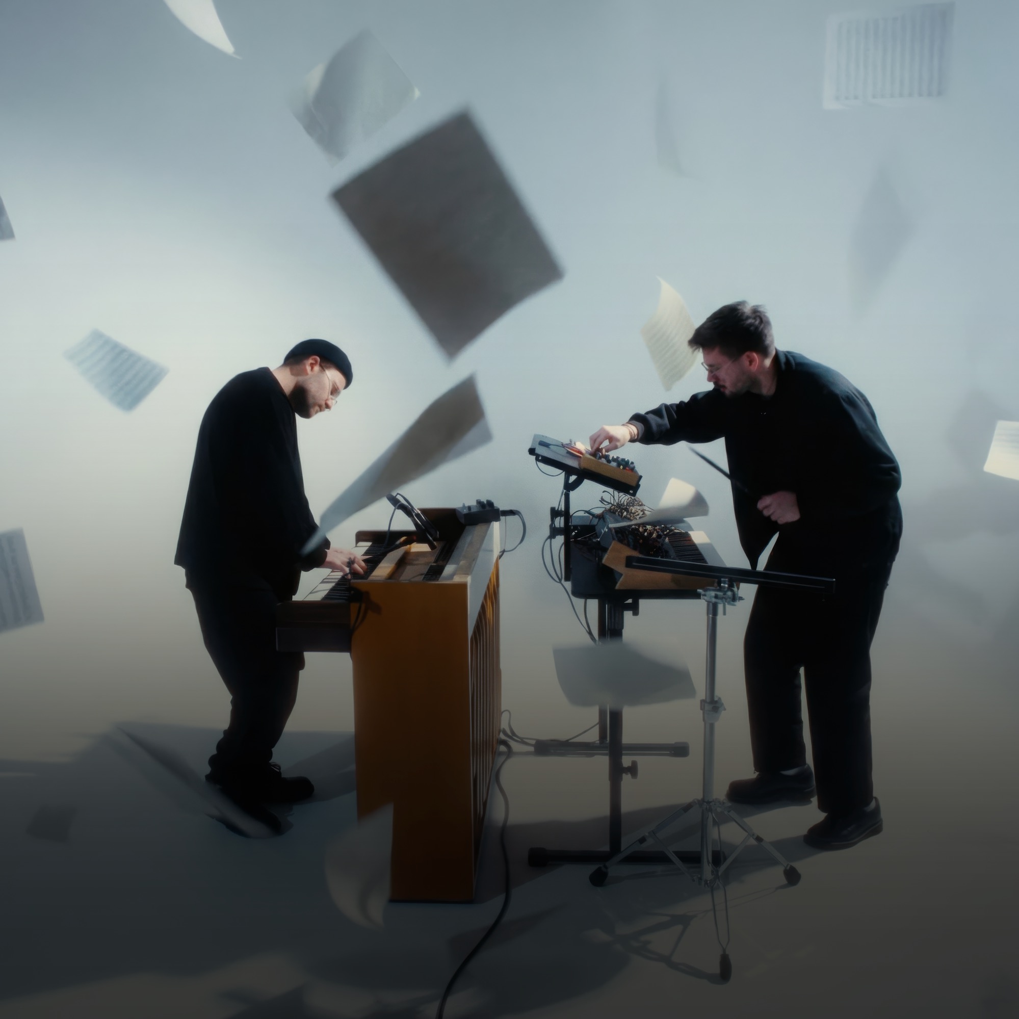 pølaroit (Light Up Tour) with The Micronaut