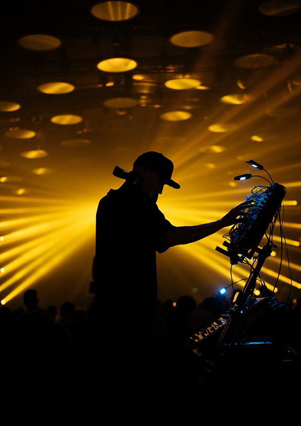 Rave party revival (Sirāt after-show)