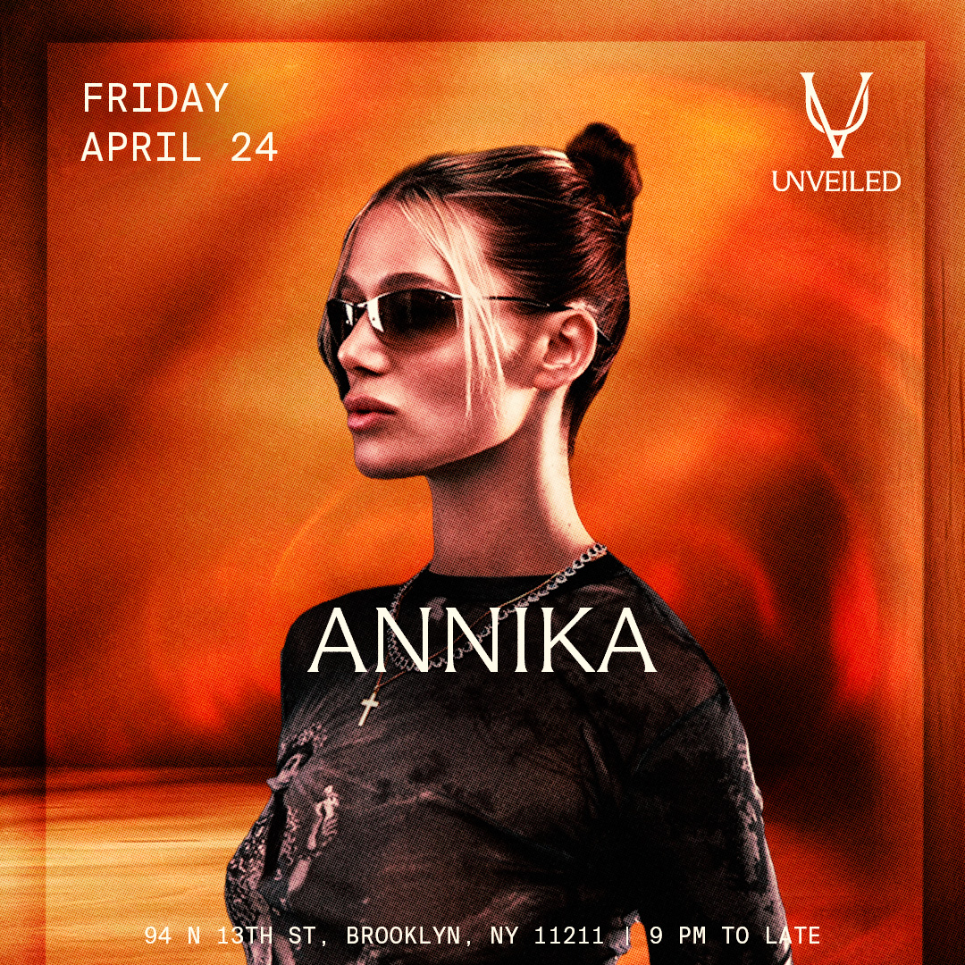 Annika at UNVEILED
