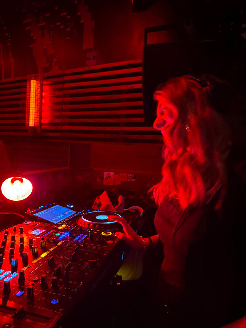 Drawn Out: Mileage, Max Renn, Pria, Al Daly + Double Helix B2B RT at The Crown, Bristol. BS1 1JH — photo 2