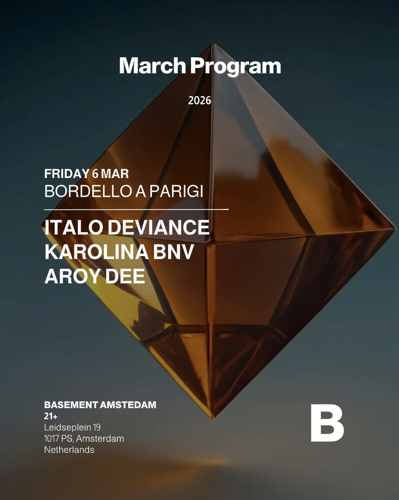 BORDELLO A PARIGI | Italo Deviance - Karolina Bnv - Aroy Dee