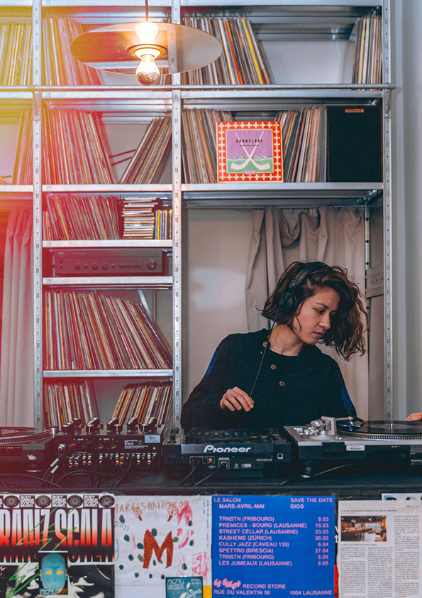 La Toute Puissante party with Femme Honnête, 1000 balles B2B Oscura resistencia