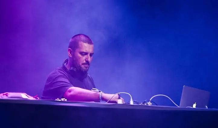 Organikka INVITES:: R DE RUMBA & MABREEZEE LIVE