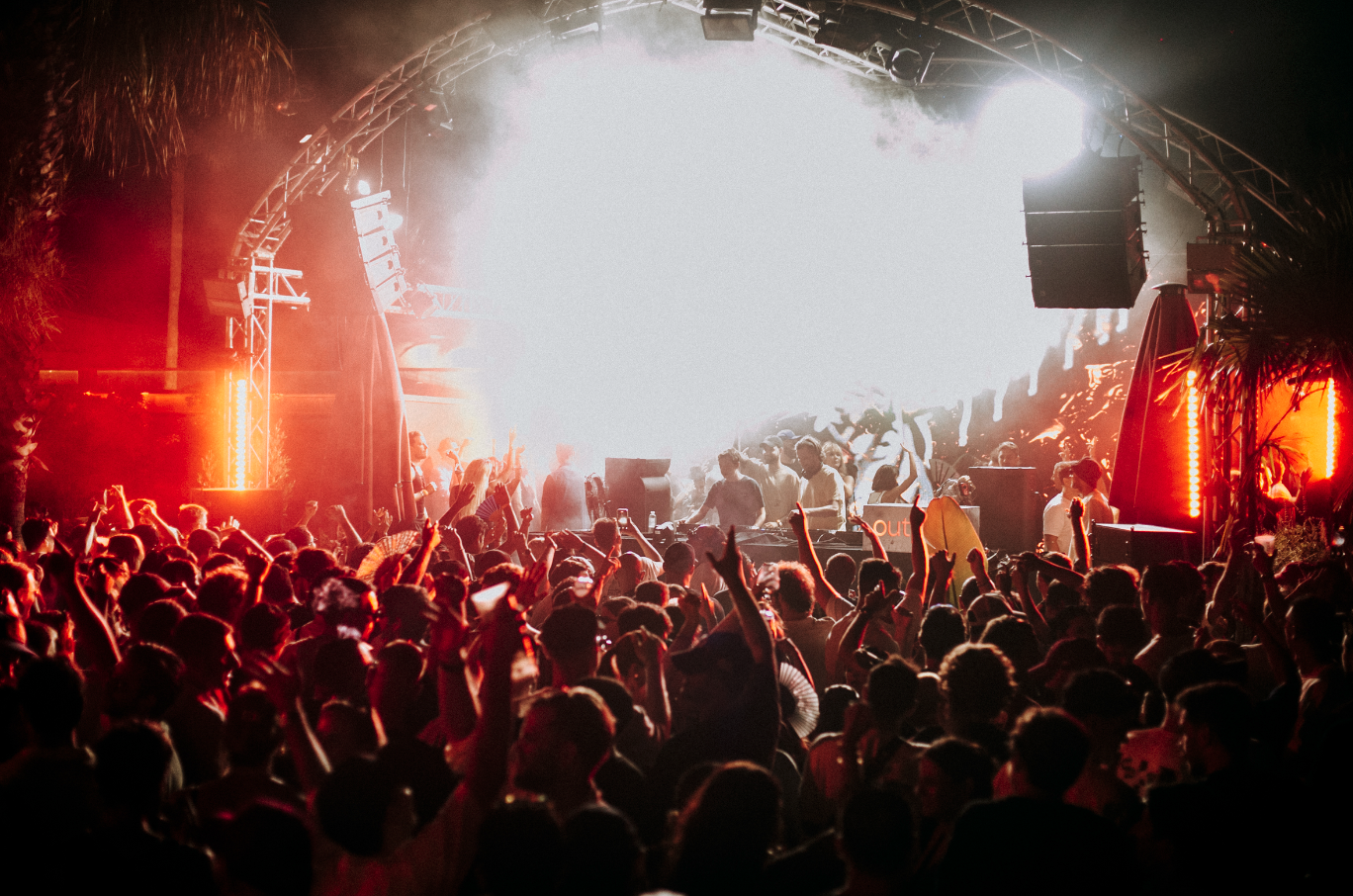 Output pres. Nicola Cruz