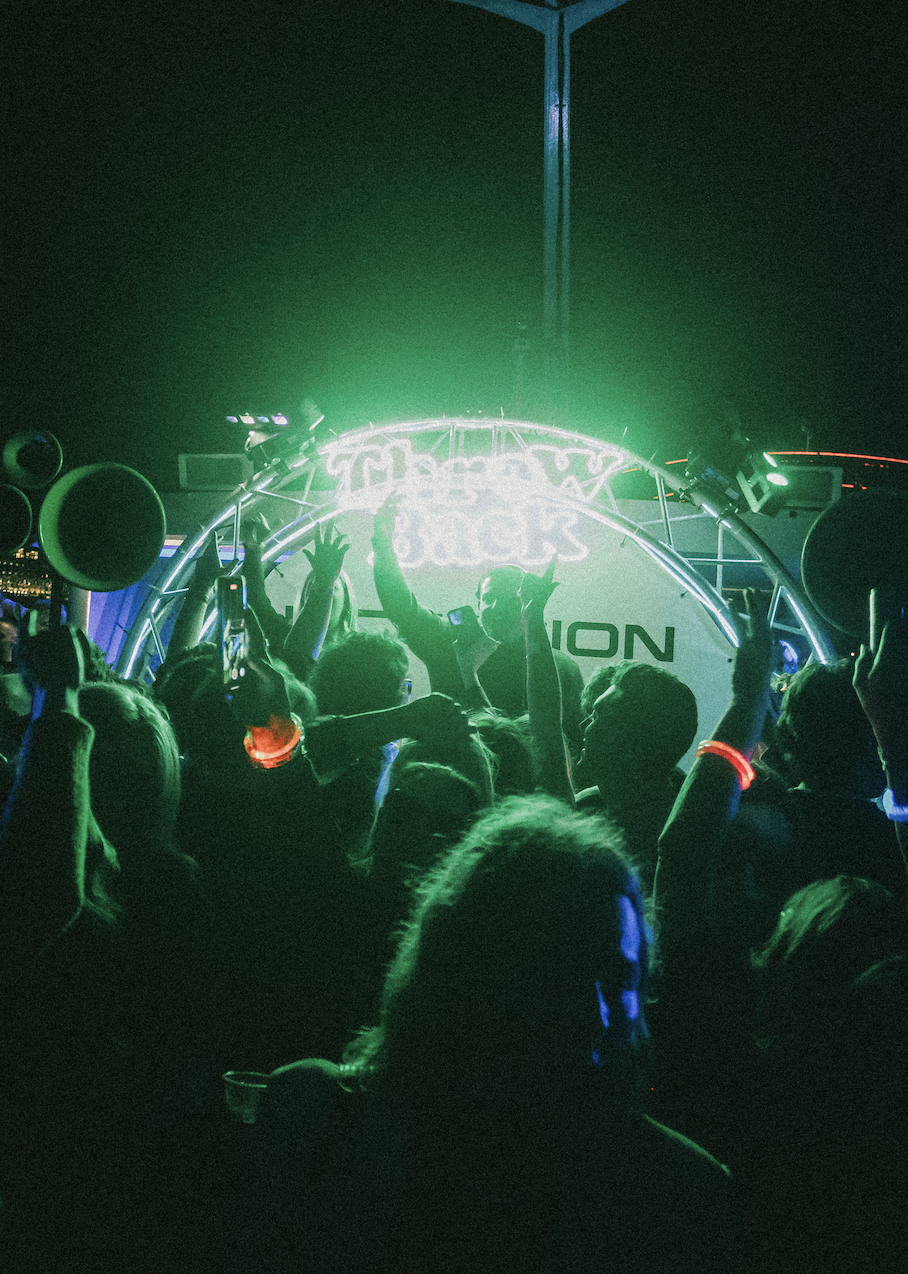 Sydney's Iconic Throw Back Harbour Cruise (18.04)